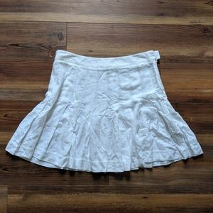 Aritzia Talula White Tennis Skirt 🦄 Rare🦄